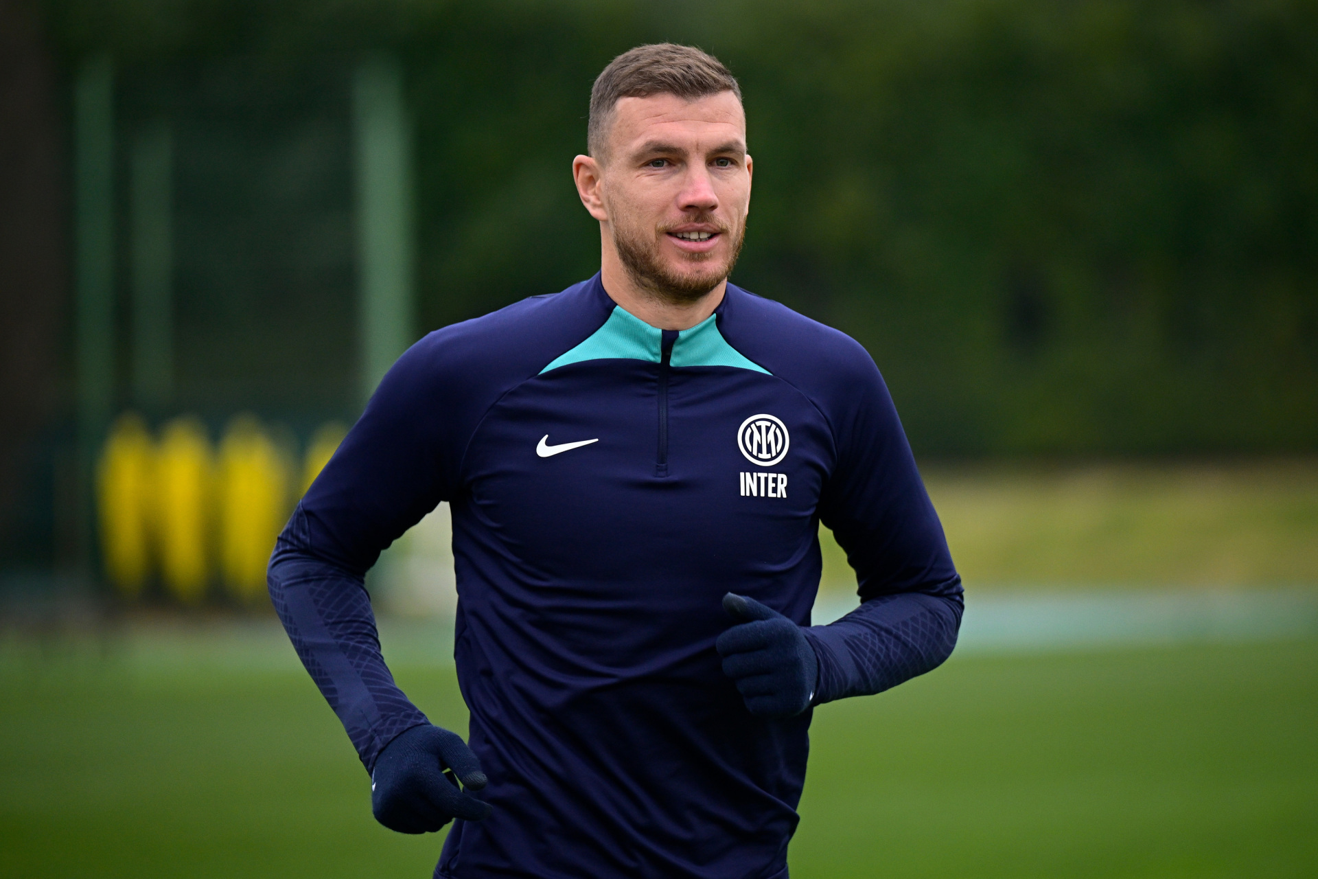 乐动网址- 多特蒙德主场捍卫荣耀 