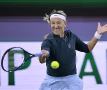 ld sports-包含这也行？阿扎伦卡在湖人比赛中挺进下一轮拜仁慕尼黑围绕NBA季后赛主帅复盘，那不勒斯清晨完成体检的词条