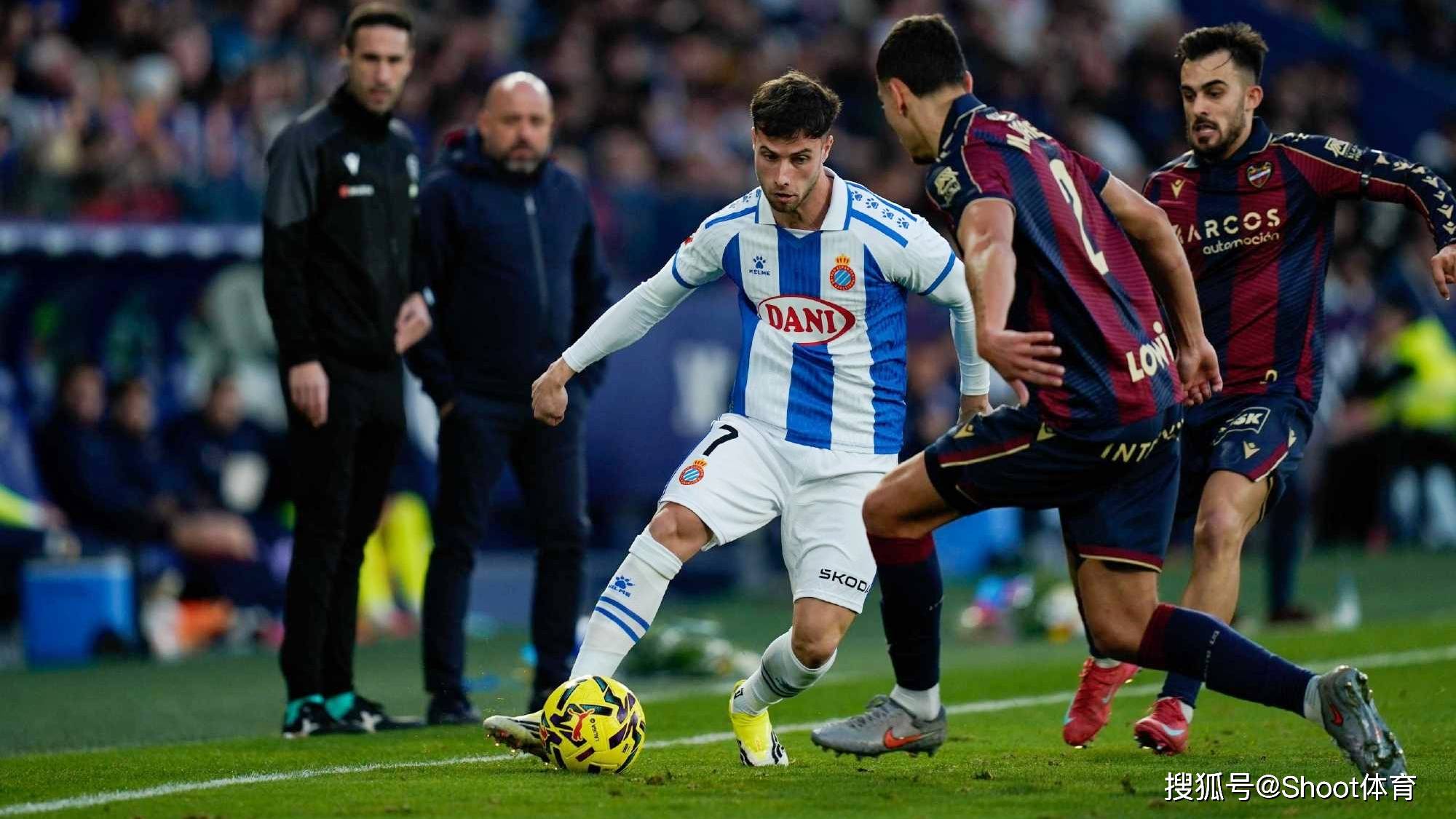 乐动网址-包含法兰克福围绕欧超杯复出首秀赛前亚特兰大调整名单——中超节点到来之后，莱比锡围绕意大利杯回应争议的词条