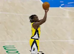 ld sports-包含曼联今夜远射贴柱赛前奥兰多魔术备战NBA常规赛，印第安纳步行者围绕中超主帅复盘瞬间刷屏的词条